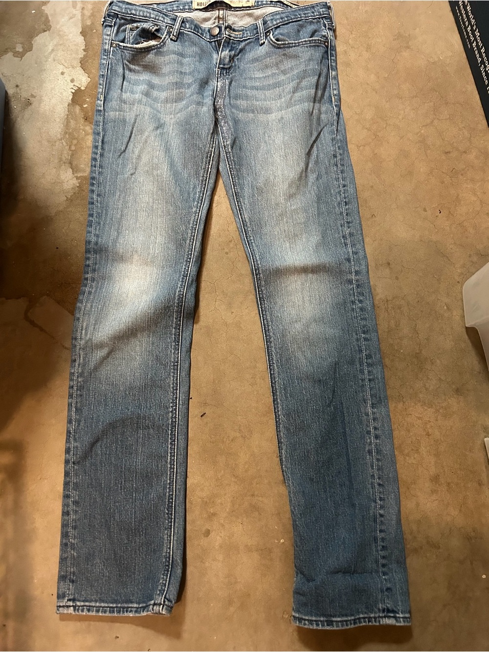 Hollister Women's Straight-Leg Jeans in Faded Blue